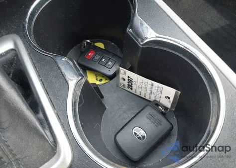 2019 Toyota Highlander Xle from USA, damaged, VIN 5TDKZRFH2KS367207